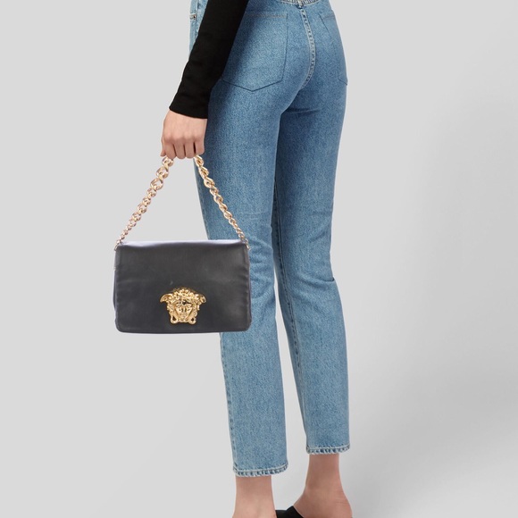 Versace Nappa Palazzo Sultan black handbag w/ gold Medusa and chain - Picture 2 of 7